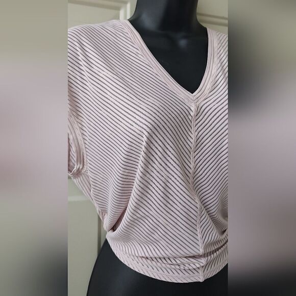 Lululemon Women's Sheer Striped Top Size 4 - Picture 6 of 10